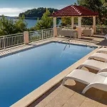 Petra Hébergement de vacances Prižba